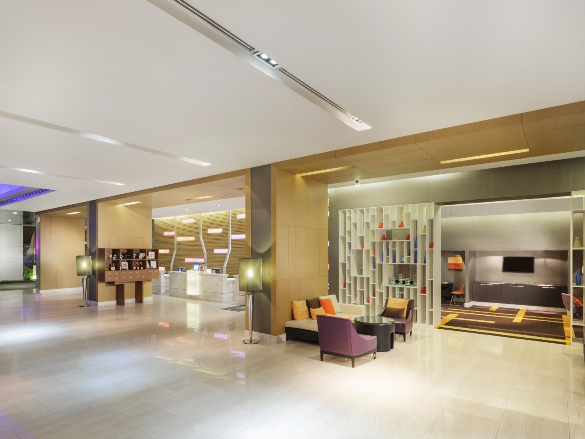 Four Points By Sheraton Bangkok, Sukhumvit 15 Dış mekan fotoğraf