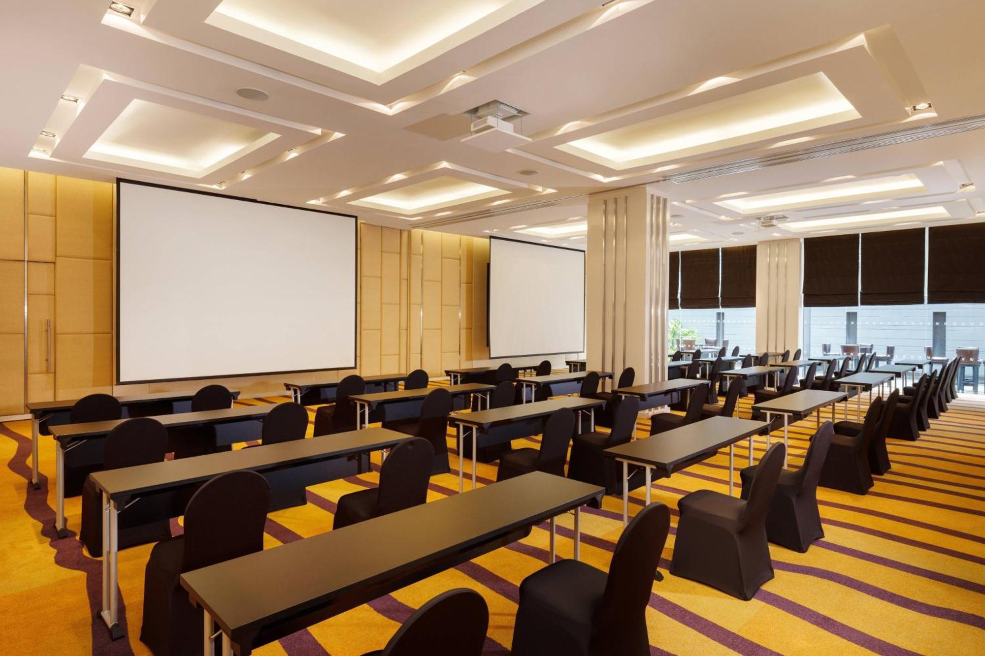 Four Points By Sheraton Bangkok, Sukhumvit 15 Dış mekan fotoğraf