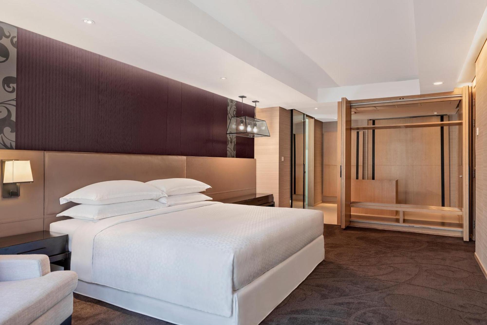 Four Points By Sheraton Bangkok, Sukhumvit 15 Dış mekan fotoğraf