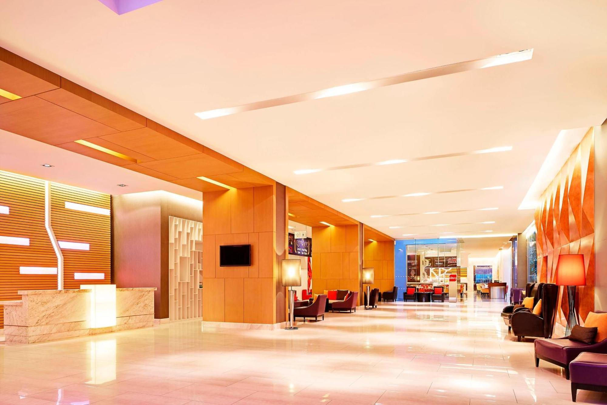 Four Points By Sheraton Bangkok, Sukhumvit 15 Dış mekan fotoğraf